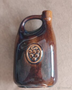 Hnědá keramika - 3