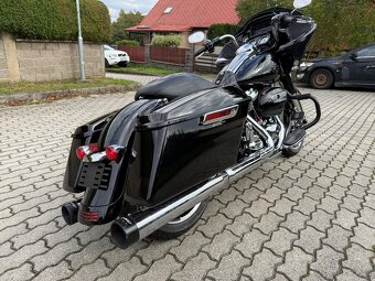 Harley Davidson Road Glide 2023 - 3