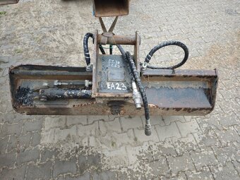 Lžíce svahová hydraulická 140 cm, EA23 - 3