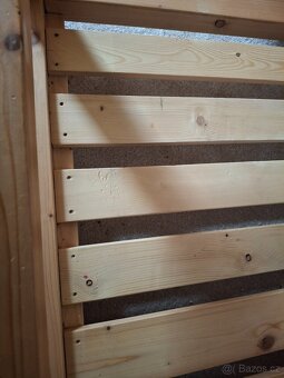 Kvalitní masivni domečková postel - 3