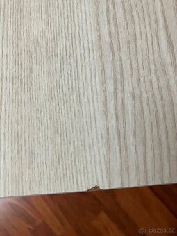 Jídelní  stůl - 3