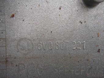 Přední nárazník Škoda Fabia III 6V0807221 - 3