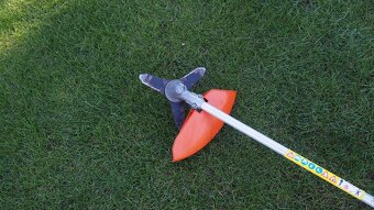 Krovinořez stihl fs350 - 3