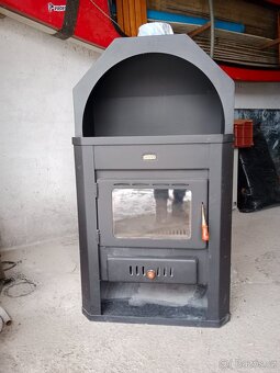 Prodám krbová kamna s výměníkem - 3
