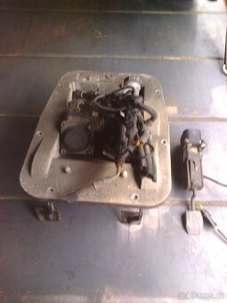 EuroCargo E5 – hlavní brzdový ventil + pedály – 995,-Kč - 3