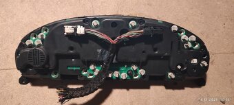 Peugeot 406 přístrojovka - 3