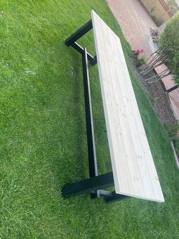 Prodám velký stůl masiv kov - 3