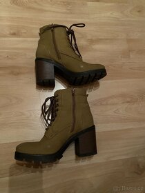 Dámské boty kotníkové vl.38 - 3