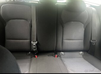 Hyundai i30 1.6 CRDi - 3