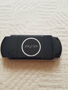 PlayStation Portable ( PSP)  Piano Back, model 3004 - 3