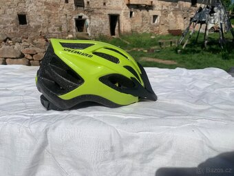 Prodám dětskou cyklo helmu - 3