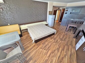 Bulharsko: Elegantní a plně vybavený apartmán jen pár kroků - 3