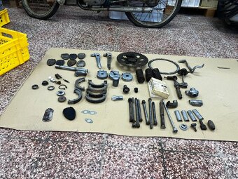 JAWA 50 TYP 550 /555 - díly - 3