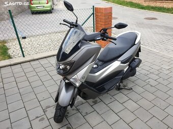 Scooter, kept in garage and like new - 3