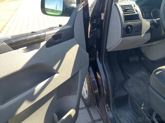 Volkswagen Transporter T5 2.0TDI DSG - 3