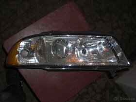 Audi A6 pravé přední světlo americká verze - 3