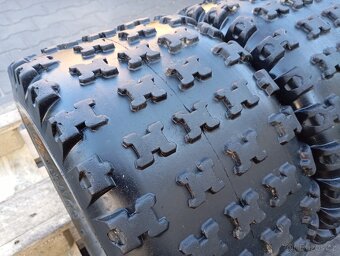 Pneu 20x11.00-9 Sunf - 3