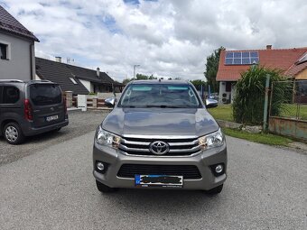 Toyota Hilux - 3
