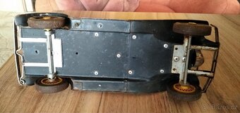 Retro staré plechové auto ZDARMA REZERVACE - 3