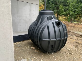 Plastová retenční nádrž na vodu - Atlantis 4000l - Nová - 3