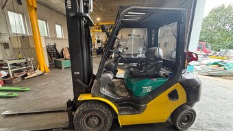 VZV komatsu 2,5 t LPG plná KABINA - 3