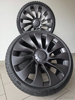 Zimní sada Tesla Model 3 Performance - 3