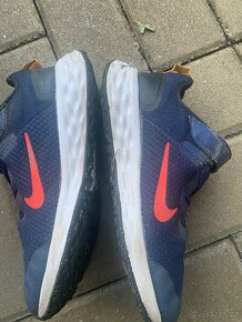 Tenisky Nike Revolution 5 GS vel. 2,5, EU 34, 21,5cm - 3