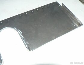 Plech za zadní sedačku Tatra 57 - 3