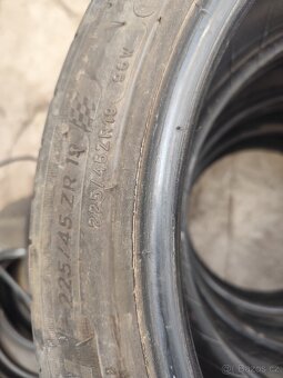 Michelin 225/45 ZR19 - letní sada pneu - 3