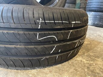 Prodám 2ks pneu 205/55 16” - 3