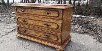Masivní rustikální šuplíková komoda - 3