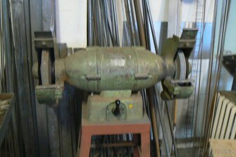 Vybavení zámečnické dílny. - 3