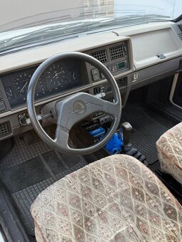 Skoda favorit 135l 1.majitel - 3