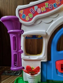 Interaktovní dům Fisher Price v angličtině - 3