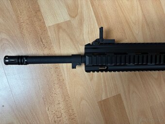 Samopal M4 airsoft - 3