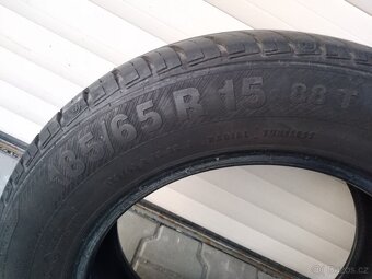 2x letní BARUM 185/65 R15 vzorek 6,5mm za 990,-kč - 3