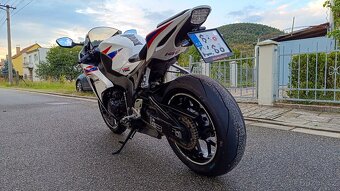 Honda CBR 1000 RR Fireblade - 3