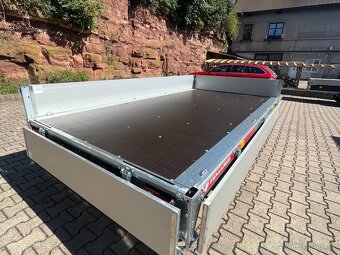 Dvounápravový přívěs 2700 kg - 3