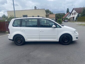 Volkswagen Touran 2.0i Benzín/CNG rok výroby 2010 200.000km - 3