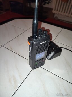Širokopásmová vysílačka, odblokována na všechny pásma - 3