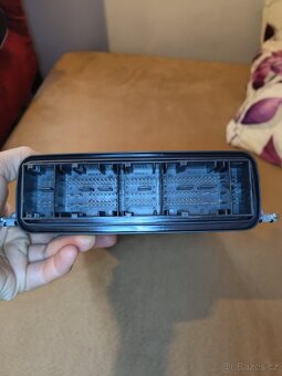 Řídící jednotka BMW 5.0i - 3