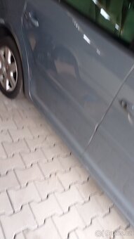 VW Touran  1,6 FSI ,85kw,r.2004 - 3