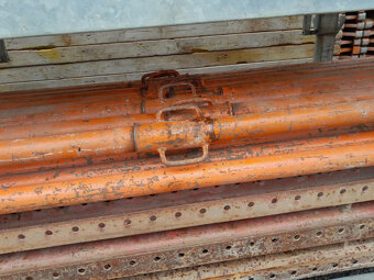 Šikmé vzpěry, stojky, stabiláky - 3