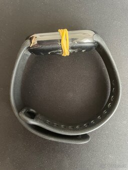 Rozbité xiaomi band 8 ND - 3