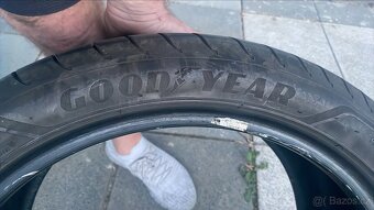 Prodám letní pneu Good Year 275/35 R 19 - 3