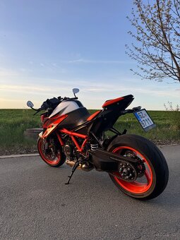 KTM SuperDuke 1290 2022 - 3