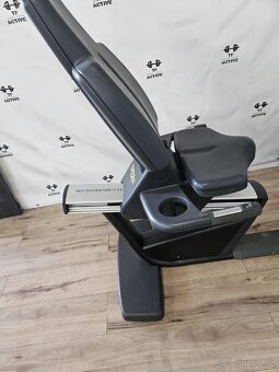 Ležící kolo Technogym unity - 3