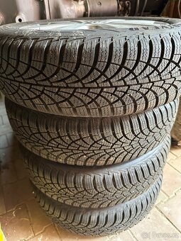Sada zimních kol VW. Pneu 165/65 R15 Goodyear ultragrip 9. - 3