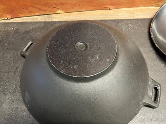 WOK litinový - 3