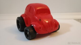 plastový Volkswagen brouk 70´léta - 3